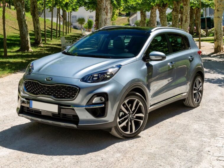 Kia sportage 21 года