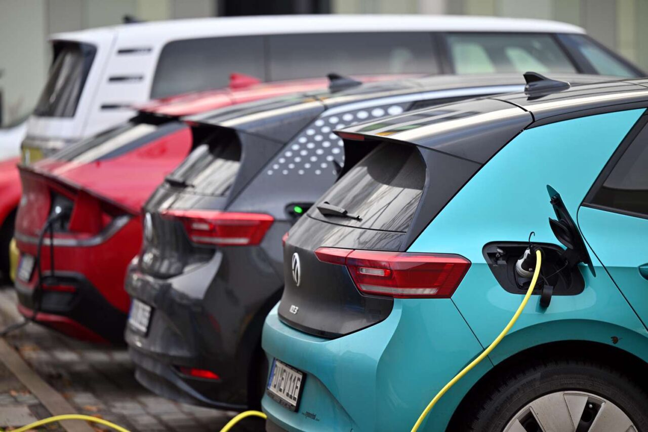 L'Europa rallenta sulle auto elettriche
